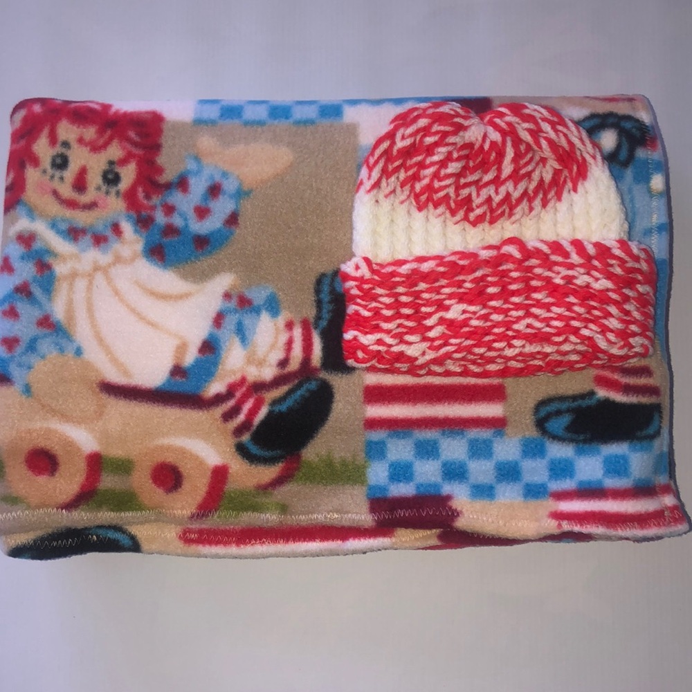 Raggedy Ann & Andy Toddler Blanket & Hat Set
